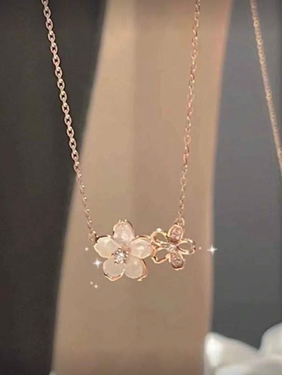 Imported Saqura Style Necklace