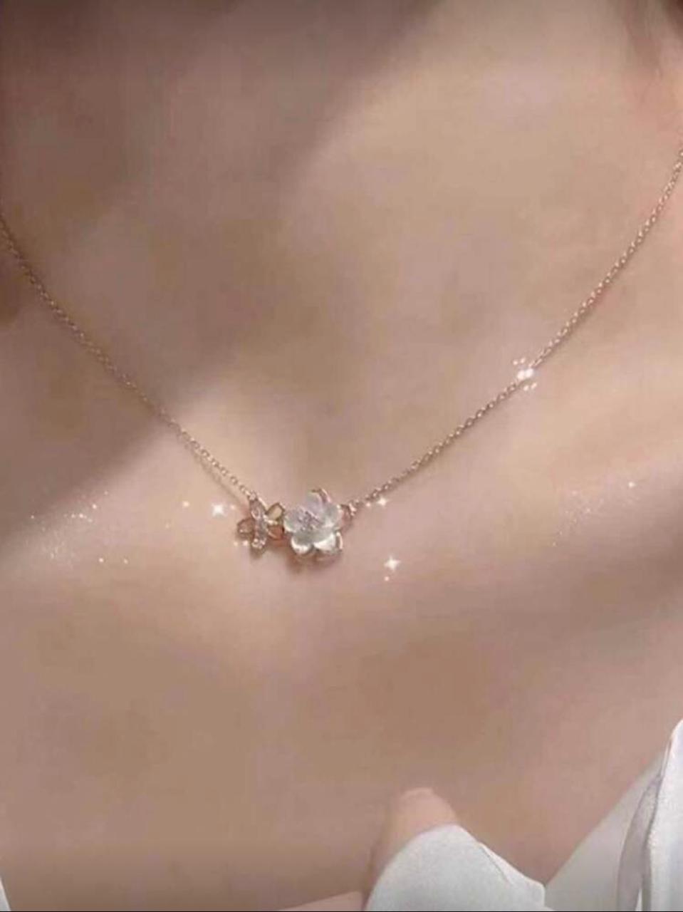 Imported Saqura Style Necklace